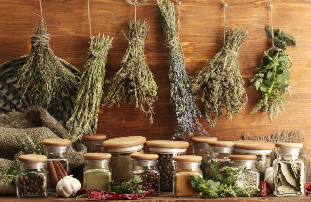 Examples of fresh herbs and dried herbs