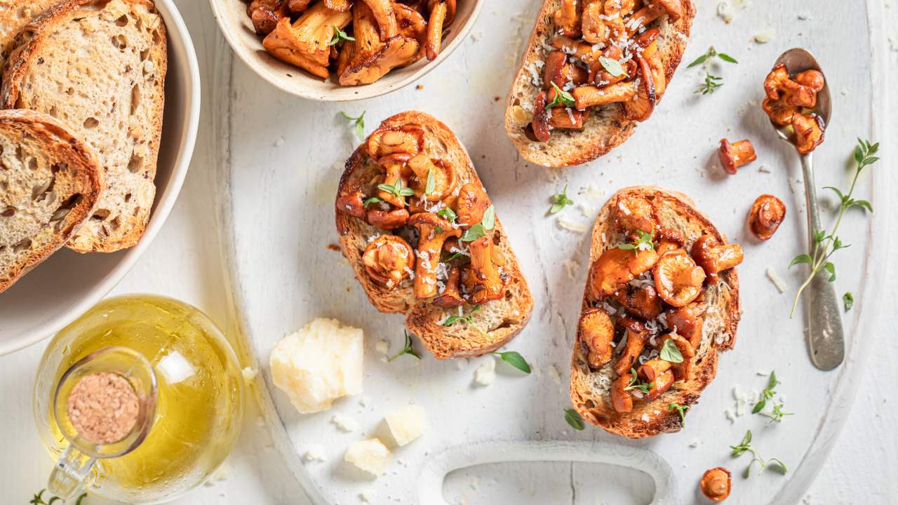 mushroom and thyme toast